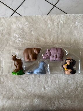 2011 Little people animal set